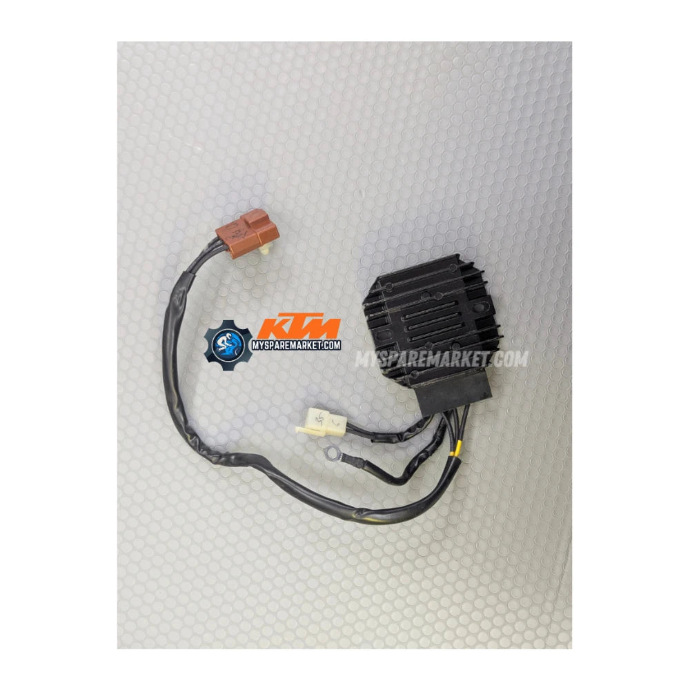 REGULATOR - DUKE 390 GEN 3 - JP402008