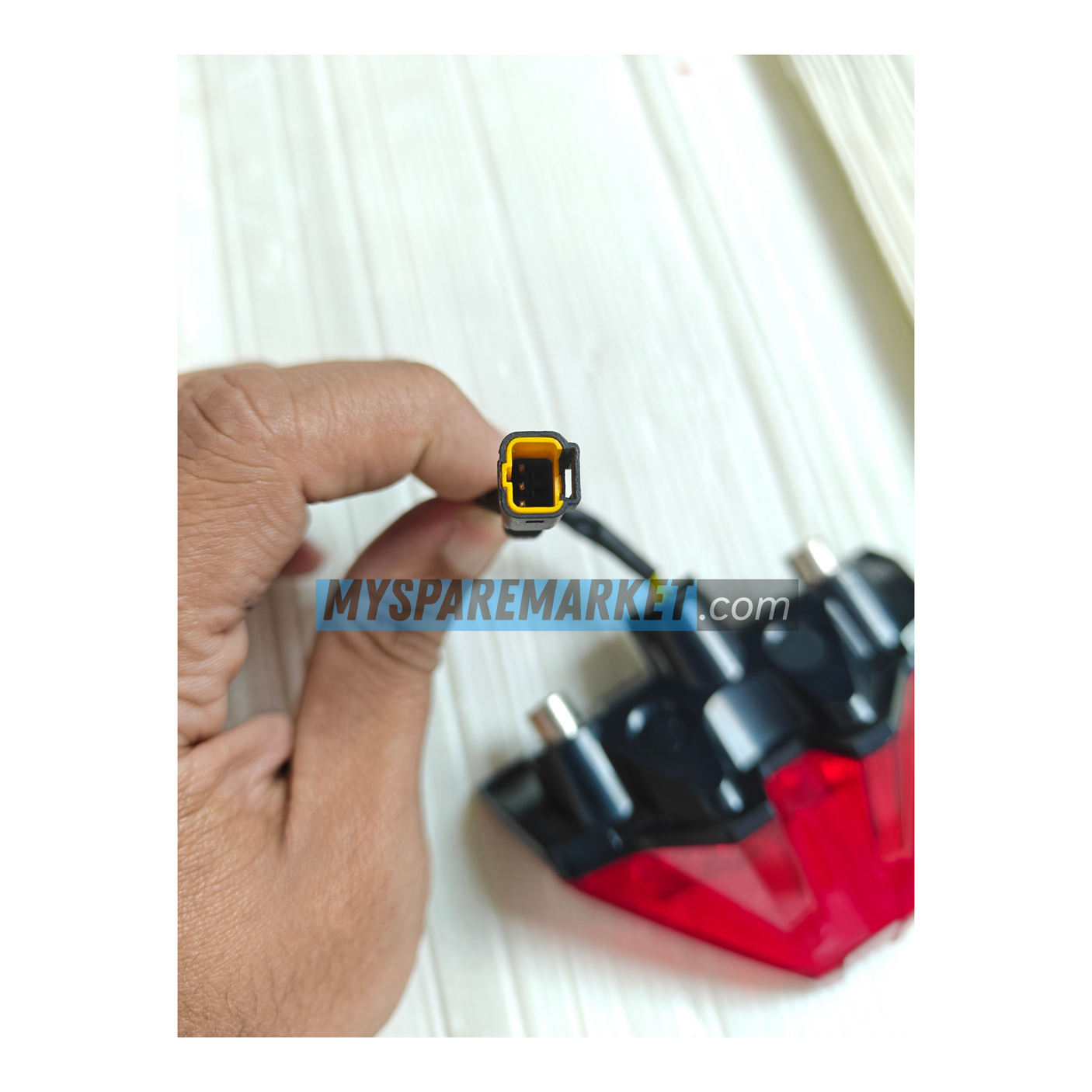 ADVENTURE 250/390 GEN 2 TAIL LIGHT