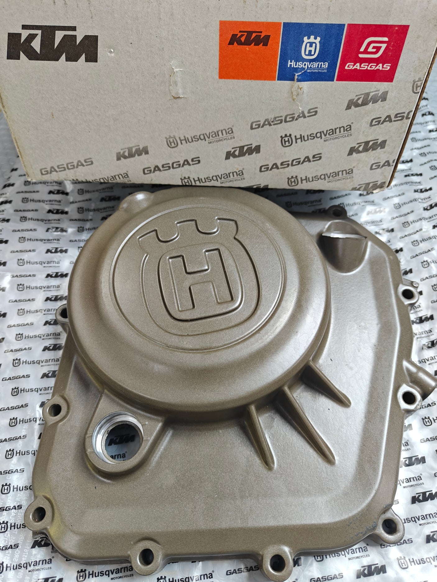 CLUTCH COVER - HUSQVARNA - JP541219
