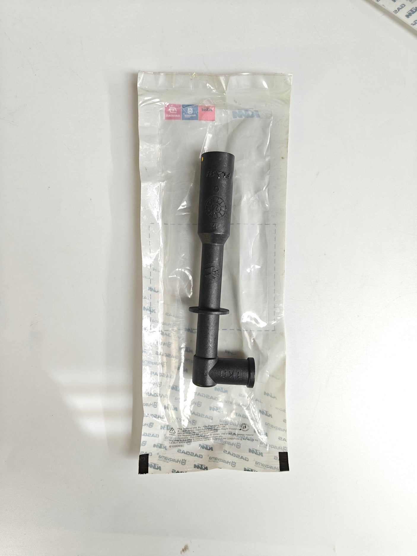 KTM IGNITION COIL CAP -125/200  JG351201