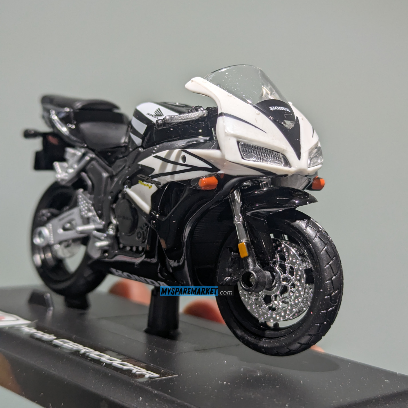Honda CBR1000RR - Maisto Miniature (Small Size Model: *1/18)