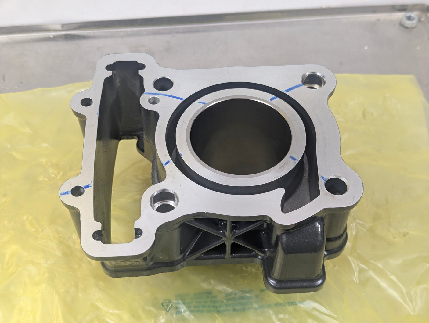 BLOCK - RC & Duke 125cc  (Block only) (JG521010)