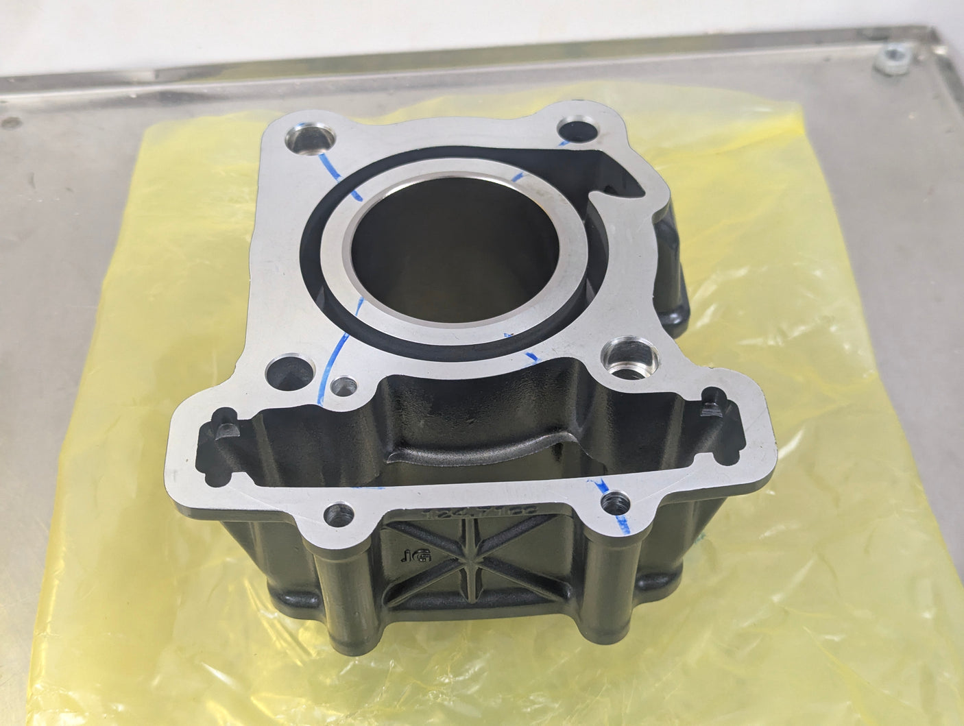 BLOCK - RC & Duke 125cc  (Block only) (JG521010)