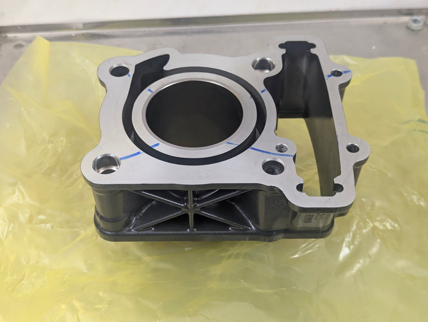 BLOCK - RC & Duke 125cc  (Block only) (JG521010)