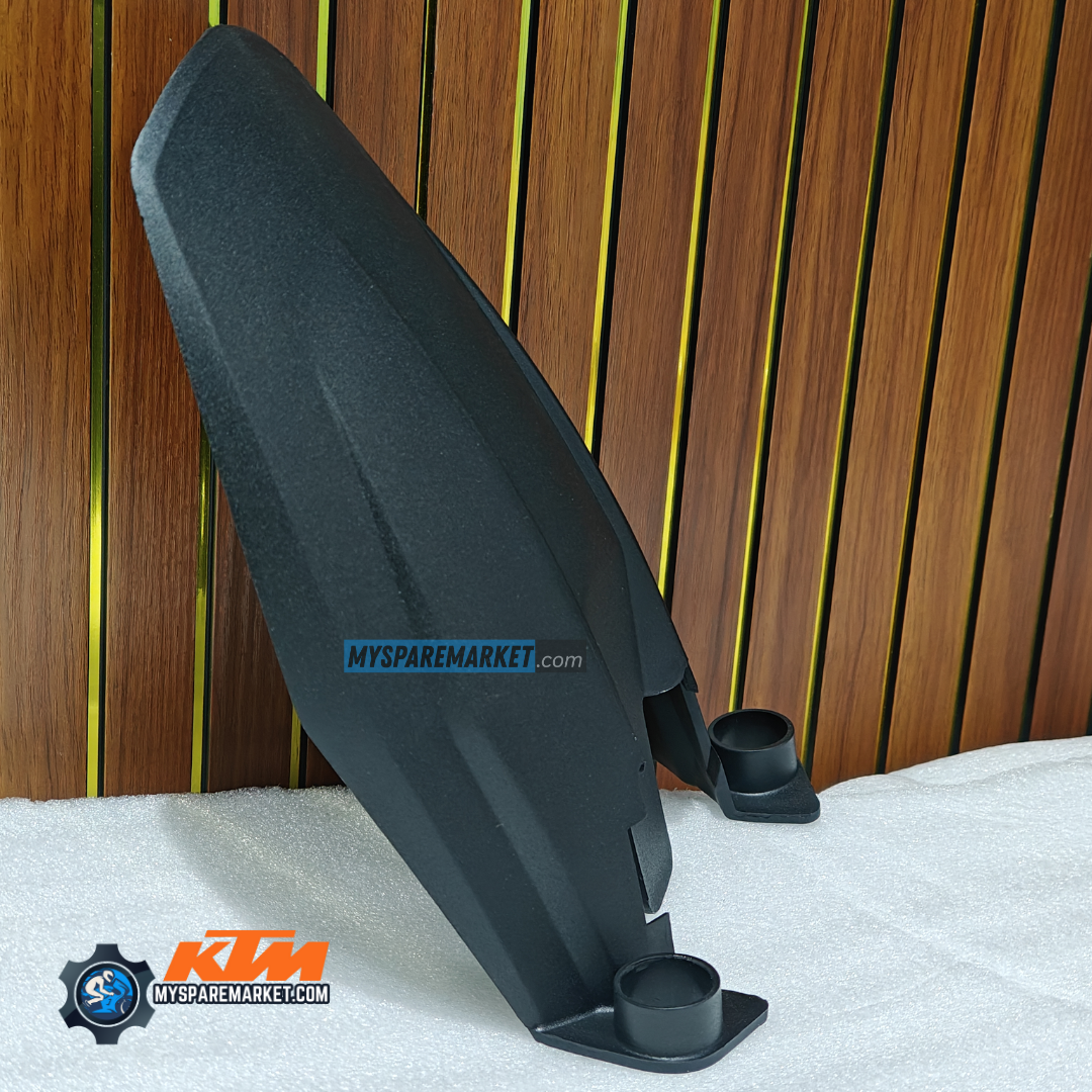 REAR CHAIN COVER HUGGER -JG181406