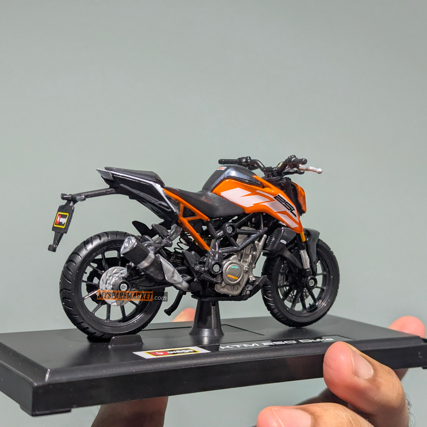 KTM 250 DUKE - MAISTO MINIATURE (SMALL SIZE MODEL: *1/18)