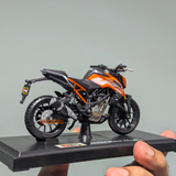 KTM 250 DUKE - MAISTO MINIATURE (SMALL SIZE MODEL: *1/18)