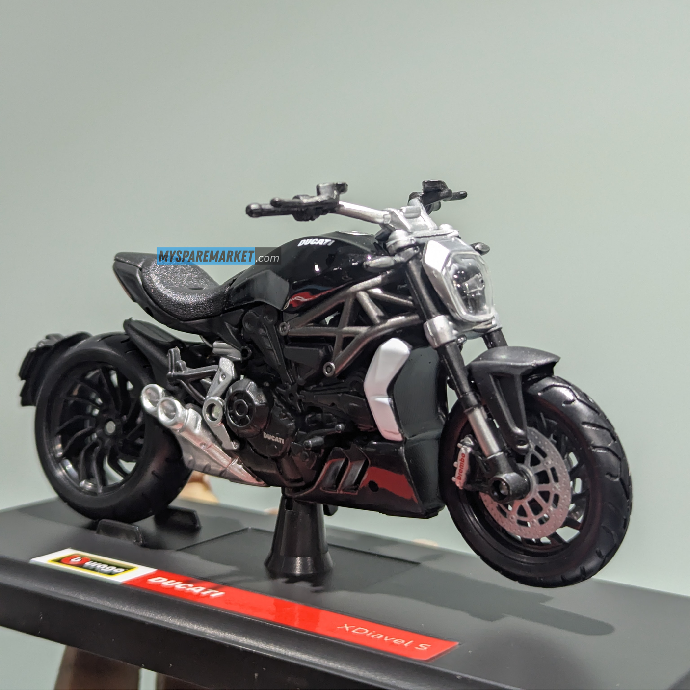 Ducati XDiavel S- Maisto Miniature (Small Size Model: *1/18)