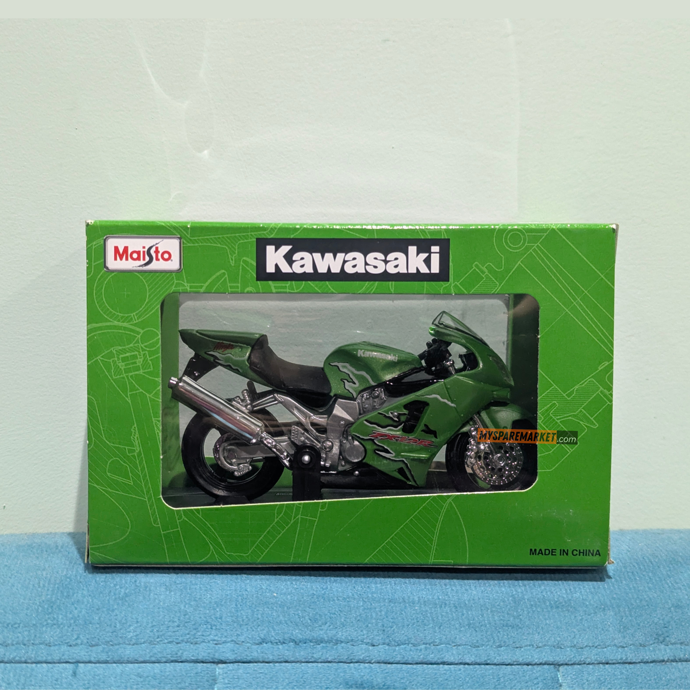 Kawasaki Ninja ZX - 12R - Maisto Miniature (Small Size Model: *1/18)