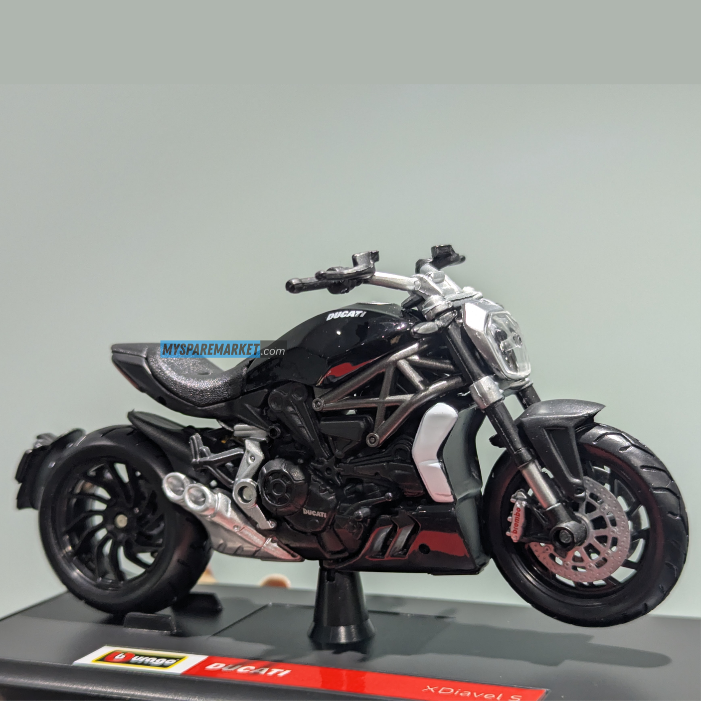 Ducati XDiavel S- Maisto Miniature (Small Size Model: *1/18)