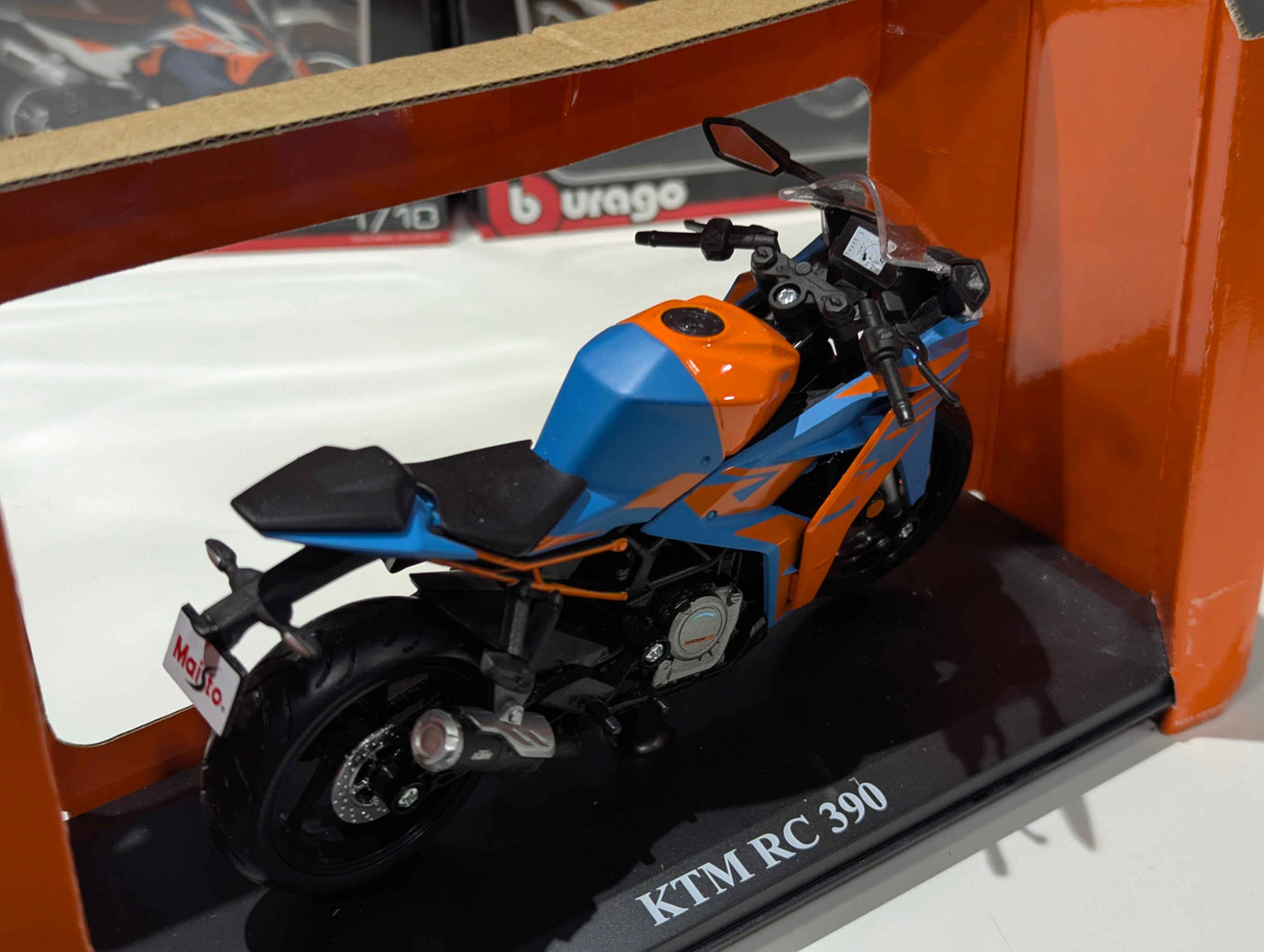 KTM RC 390 - MAISTO MINIATURE 1:12 (Big Size Model 1:12)