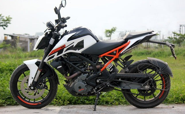 TANK PANNEL - DUKE 250 BS4 - 52JP0077 (Left) + 52JP0085 (Right)